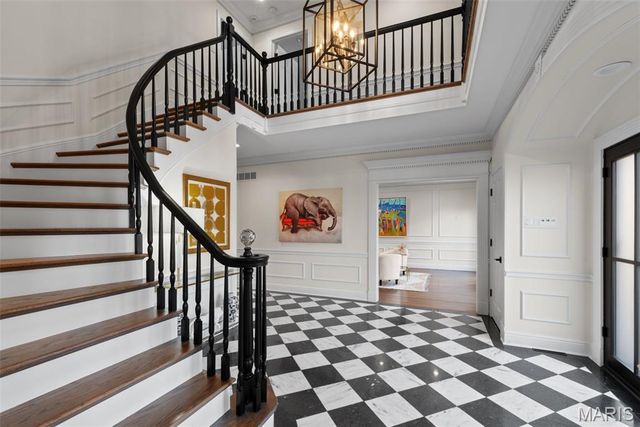 436 Tregaron Place, Frontenac, MO 63131