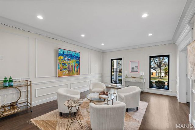 436 Tregaron Place, Frontenac, MO 63131