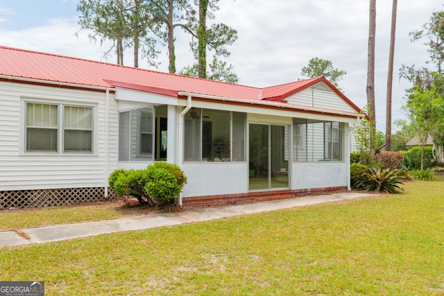 94 W Thigpen Avenue, Lakeland, GA 31635