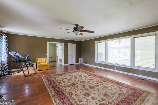 94 W Thigpen Avenue, Lakeland, GA 31635