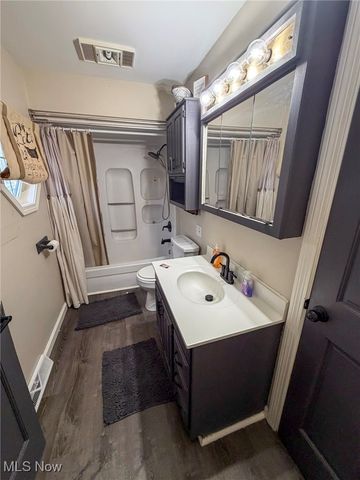 1011 Pennsylvania Avenue, Mcdonald, OH 44437