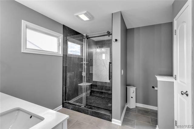 96 Caldwell Drive, West Seneca, NY 14224