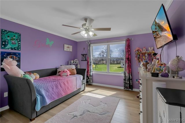 96 Caldwell Drive, West Seneca, NY 14224