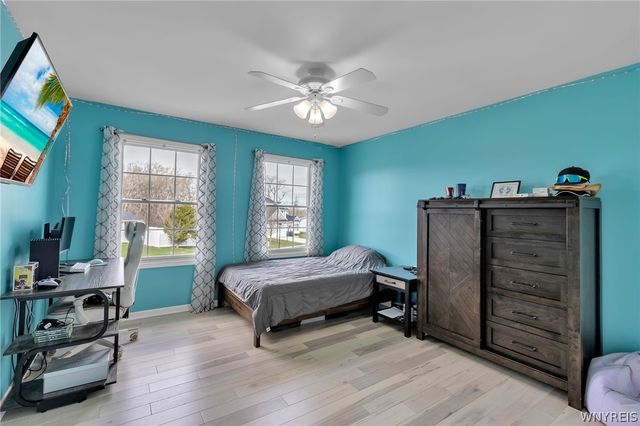 96 Caldwell Drive, West Seneca, NY 14224