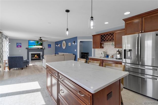 96 Caldwell Drive, West Seneca, NY 14224