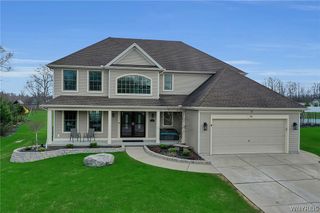 96 Caldwell Drive, West Seneca, NY 14224