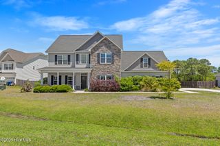 606 Prospect Way, Sneads Ferry, NC 28460