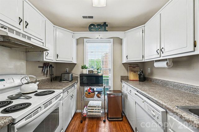 8030 Regent Park Lane, Charlotte, NC 28210