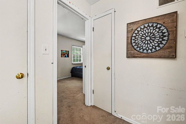 8030 Regent Park Lane, Charlotte, NC 28210