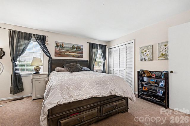 8030 Regent Park Lane, Charlotte, NC 28210