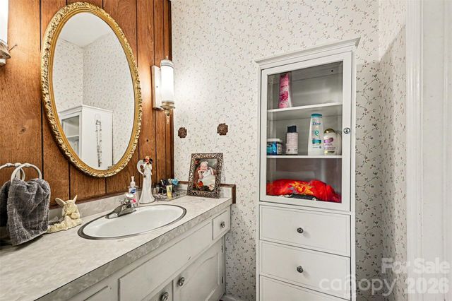8030 Regent Park Lane, Charlotte, NC 28210