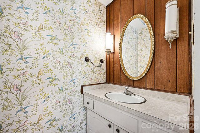 8030 Regent Park Lane, Charlotte, NC 28210