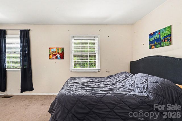 8030 Regent Park Lane, Charlotte, NC 28210