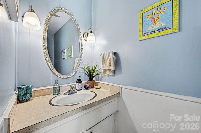 8030 Regent Park Lane, Charlotte, NC 28210