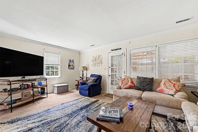 8030 Regent Park Lane, Charlotte, NC 28210