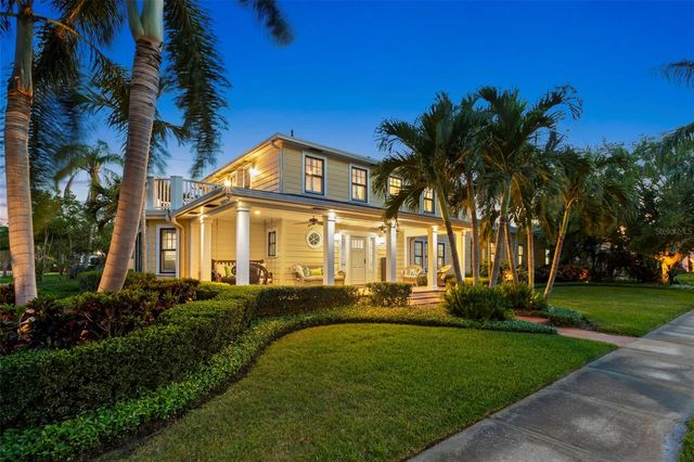 556 21ST AVENUE NE, St Petersburg, FL 33704