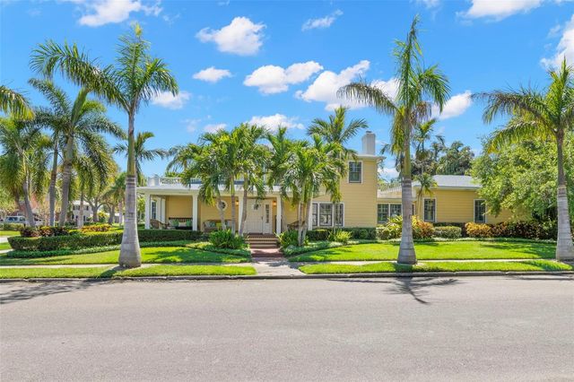 556 21ST AVENUE NE, St Petersburg, FL 33704