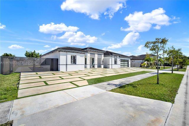 19059 SW 134th Court, Miami, FL 33177