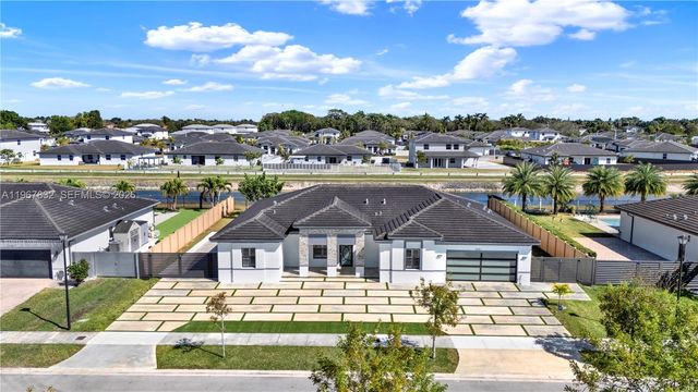 19059 SW 134th Court, Miami, FL 33177