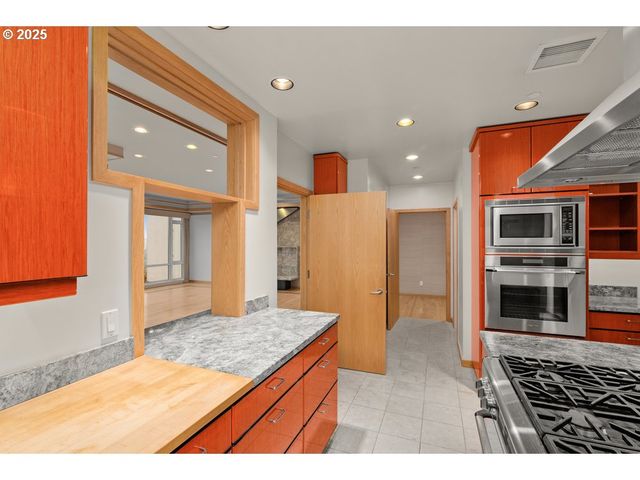 2020 Sw MARKET STREET Dr 102, Portland, OR 97201