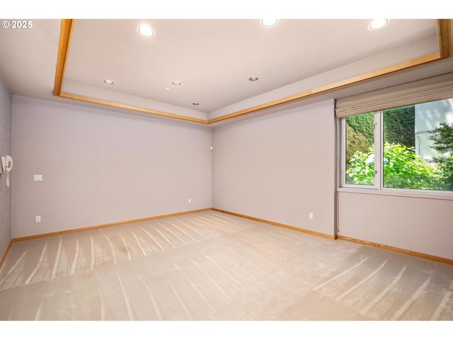 2020 Sw MARKET STREET Dr 102, Portland, OR 97201