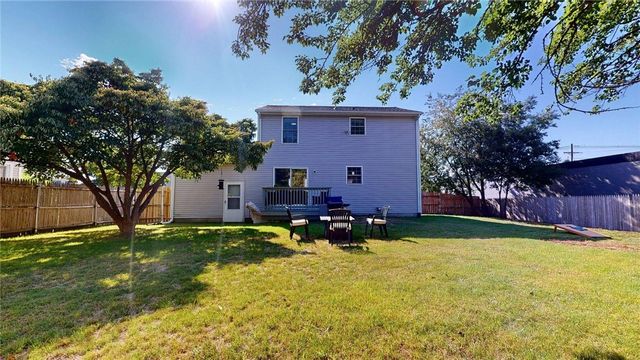 4 Cooke Place, Warwick, RI 02888