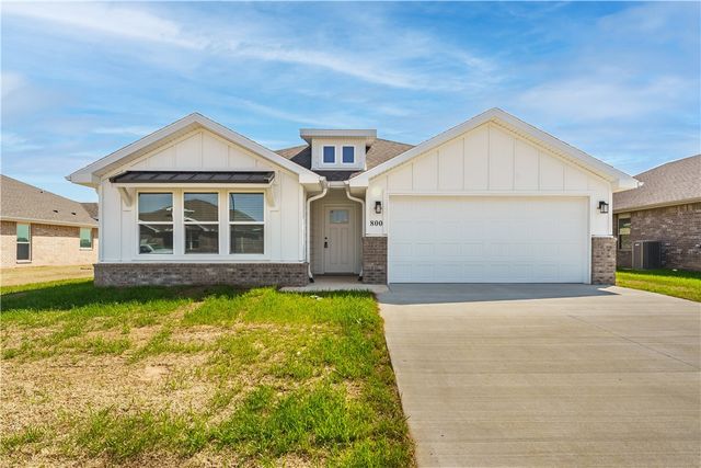 800 Lewis Street, Pea Ridge, AR 72751