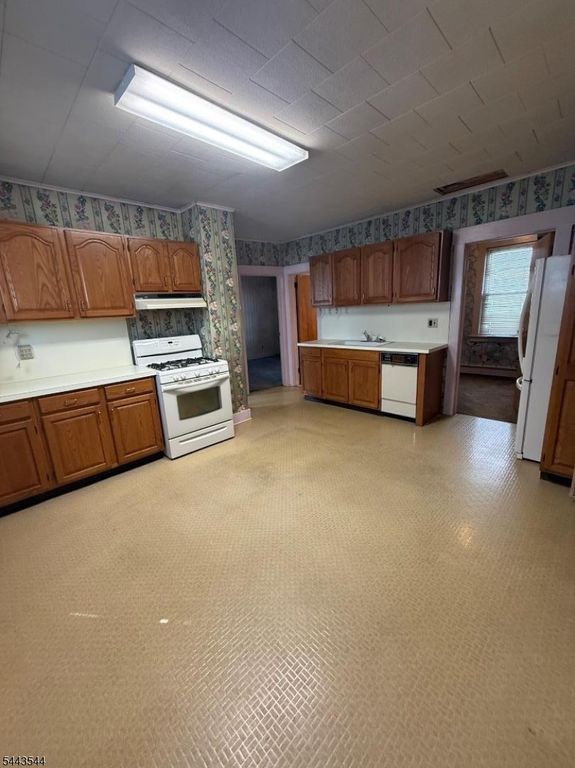 309 Roselle St, Linden City, NJ 07036 — photo 2