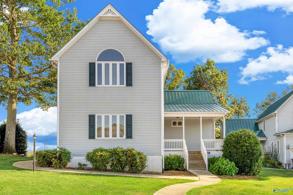 5892 Bay Hill Drive, Athens, AL 35611