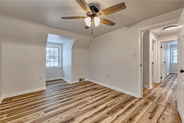 24 S 6th St, Youngwood, PA 15697