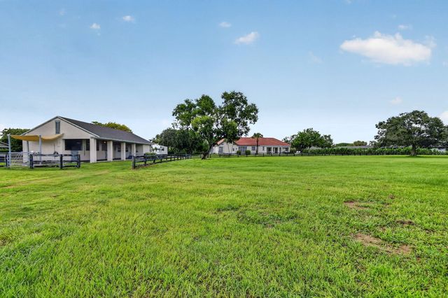 876 Cindy Cir Lane, Wellington, FL 33414