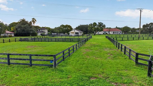 876 Cindy Cir Lane, Wellington, FL 33414