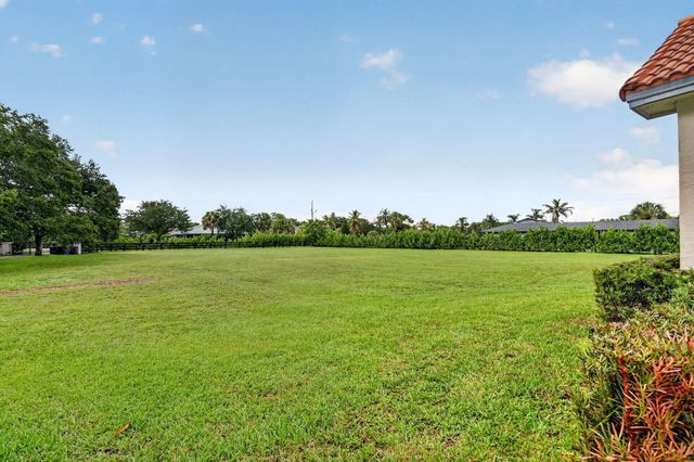 876 Cindy Cir Lane, Wellington, FL 33414