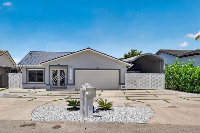15167 SW 172nd Ter, Miami, FL 33187