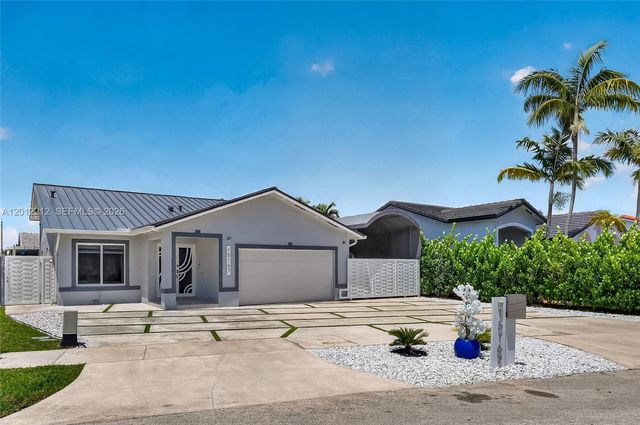 15167 SW 172nd Ter, Miami, FL 33187