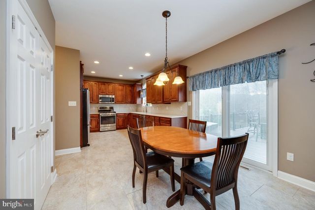 139 LINK RD, Fleetwood, PA 19522