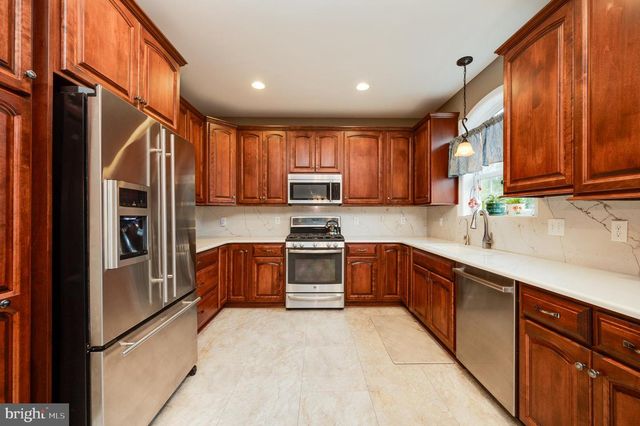 139 LINK RD, Fleetwood, PA 19522