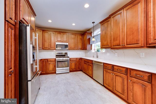 139 LINK RD, Fleetwood, PA 19522