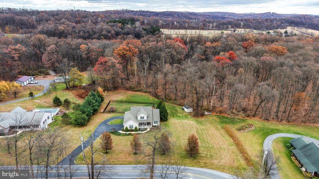 139 LINK RD, Fleetwood, PA 19522