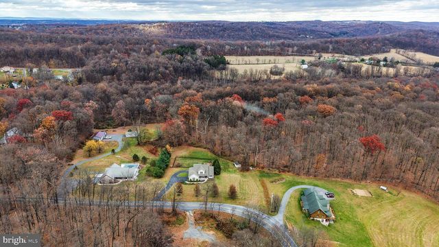 139 LINK RD, Fleetwood, PA 19522