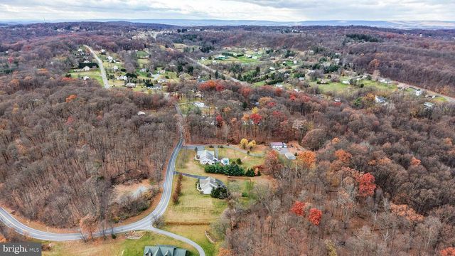 139 LINK RD, Fleetwood, PA 19522