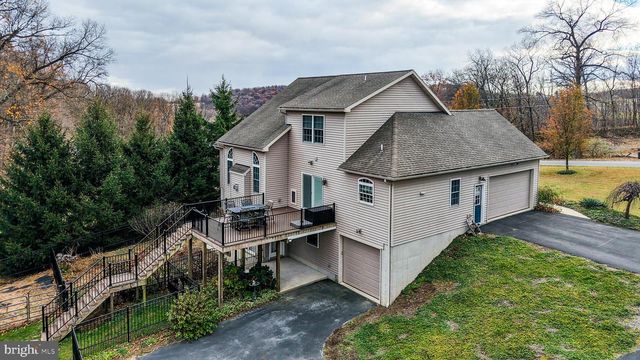 139 LINK RD, Fleetwood, PA 19522