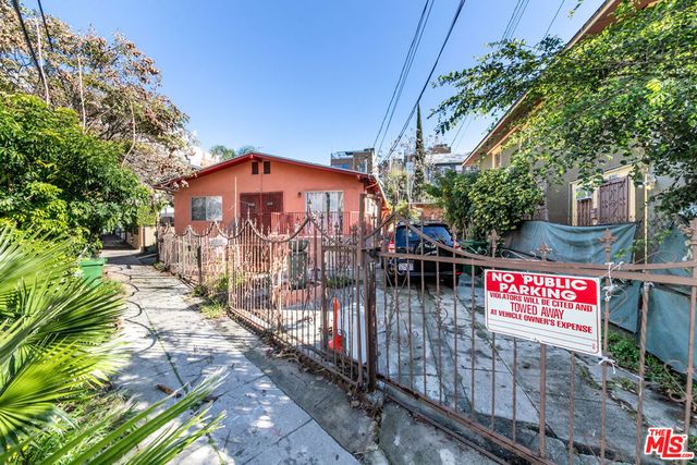 1632 Echo Park Avenue, Los Angeles, CA 90026
