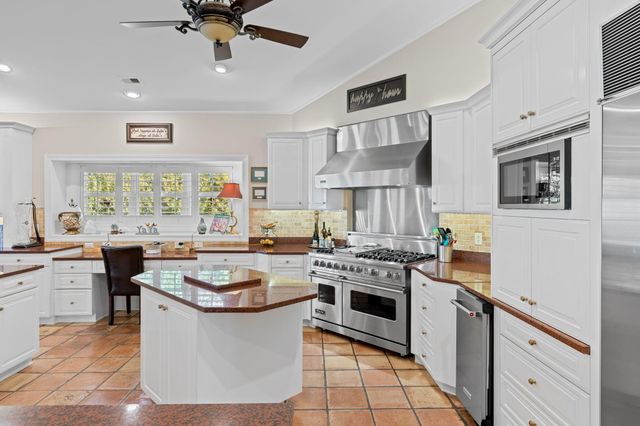 3228 Bay Estates Drive, Miramar Beach, FL 32550