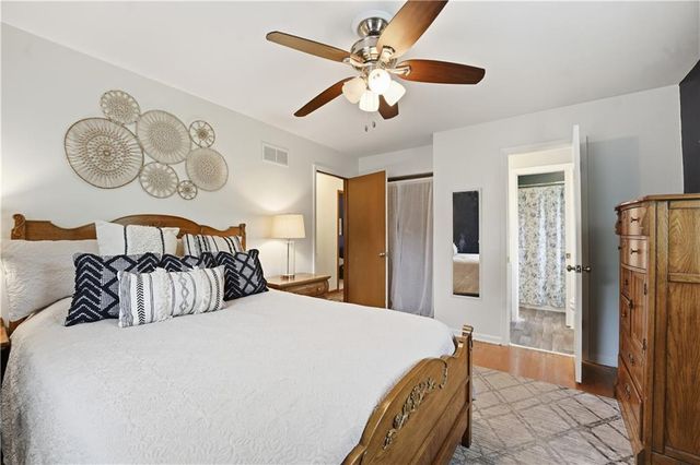 6320 W 93rd Terrace, Overland Park, KS 66212