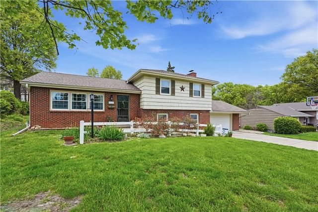 6320 W 93rd Terrace, Overland Park, KS 66212