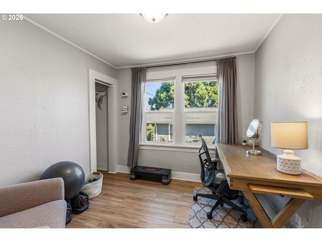 2845 ADAMS St, Eugene, OR 97405