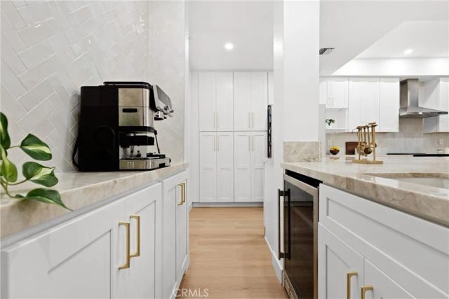 4477 Wilshire Boulevard 202, Los Angeles, CA 90010