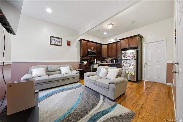 1268 Findlay Avenue, Bronx, NY 10456