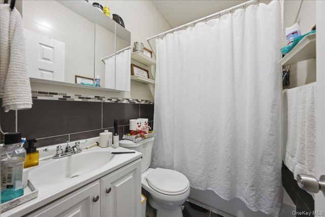 1268 Findlay Avenue, Bronx, NY 10456